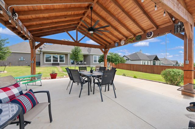 154 Violet Way, Castroville, TX 78009