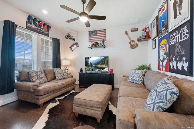 154 Violet Way, Castroville, TX 78009