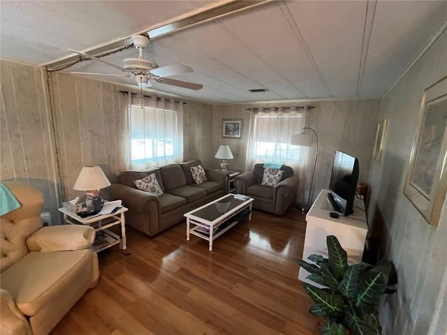 958 CORTINA BOULEVARD, Venice, FL 34285