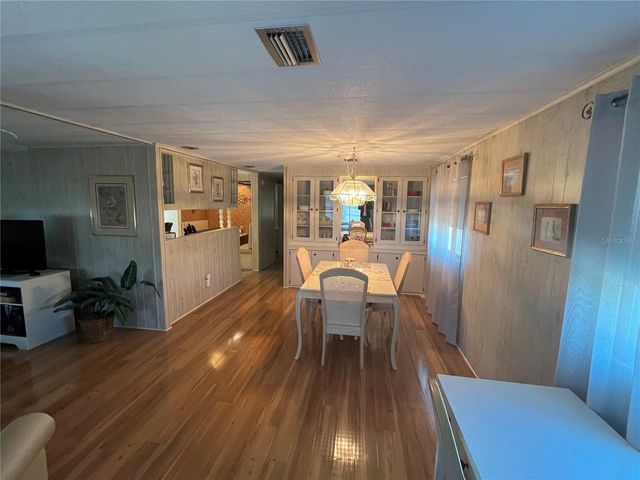 958 CORTINA BOULEVARD, Venice, FL 34285