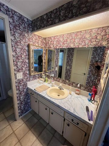 958 CORTINA BOULEVARD, Venice, FL 34285