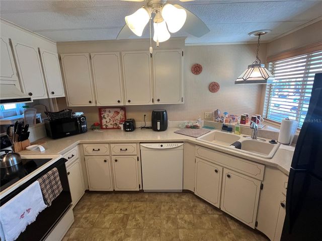 958 CORTINA BOULEVARD, Venice, FL 34285