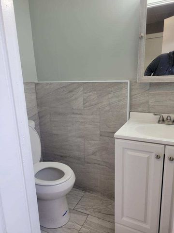 6457 S Cottage Grove Avenue, Chicago, IL 60637