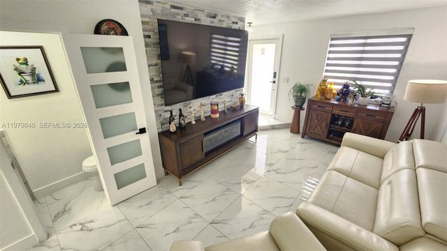 1921 SW 107th Ave 509, Miami, FL 33165