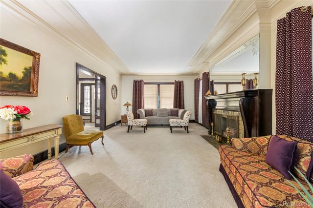 1695 Chicago Boulevard, Detroit, MI 48206