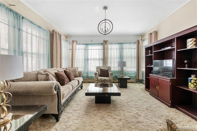 1695 Chicago Boulevard, Detroit, MI 48206