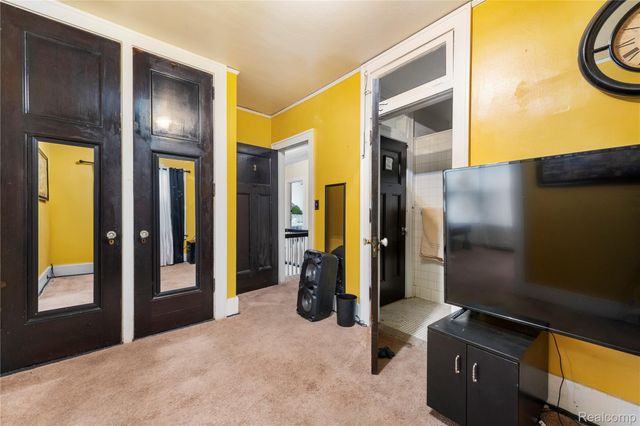 1695 Chicago Boulevard, Detroit, MI 48206