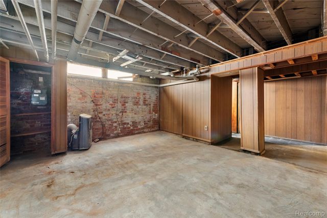 1695 Chicago Boulevard, Detroit, MI 48206