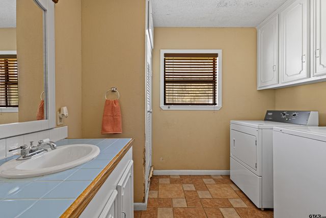 533 Huffman, Harleton, TX 75651