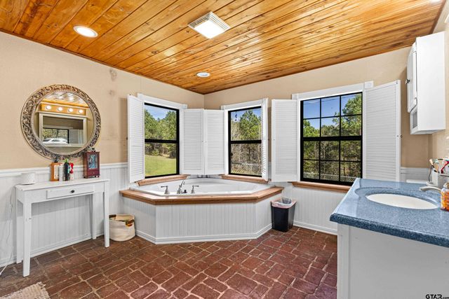 533 Huffman, Harleton, TX 75651