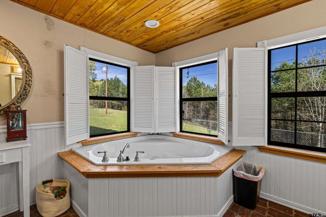 533 Huffman, Harleton, TX 75651