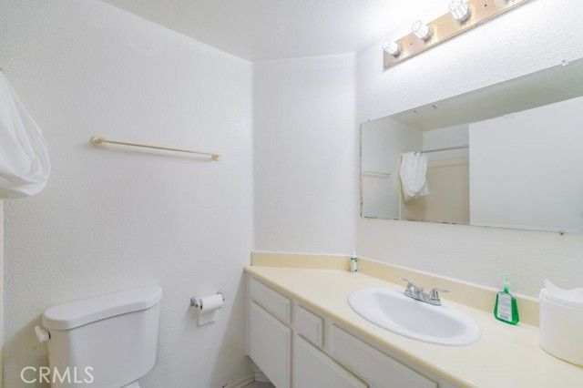 7 Town And Country Road, Pomona, CA 91766