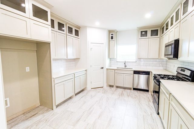 540 Highview Court, Godley, TX 76044