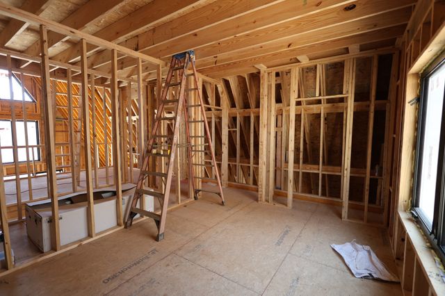 1196 Lakeside Dr, Smithville, TN 37166