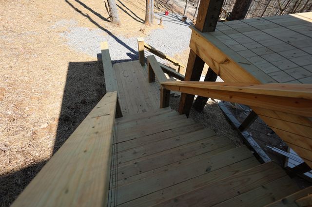 1196 Lakeside Dr, Smithville, TN 37166