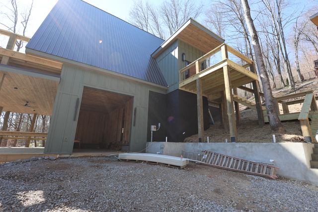 1196 Lakeside Dr, Smithville, TN 37166