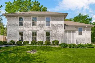 6907 Edgevale Road, Kansas City, MO 64113