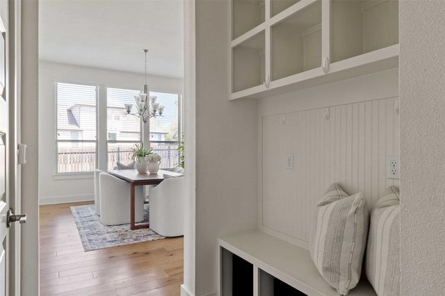 7212 Vicenza DR, Austin, TX 78739