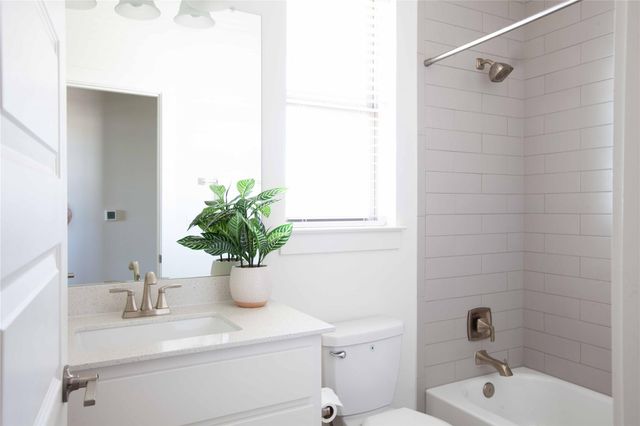 7212 Vicenza DR, Austin, TX 78739