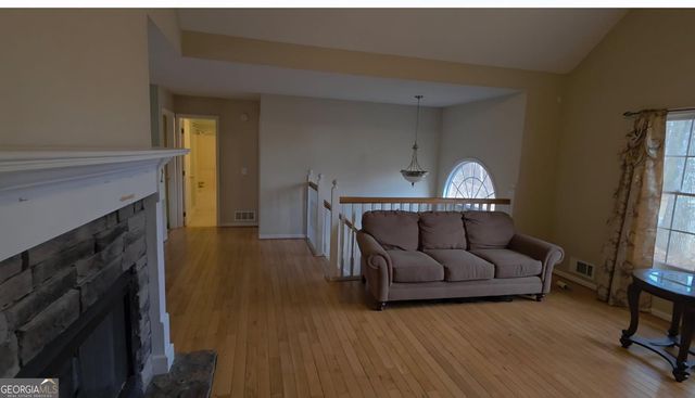 2240 Mills Wood Run, Canton, GA 30114