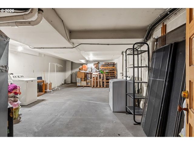 1111 Nw 25TH Ave 1, Portland, OR 97210