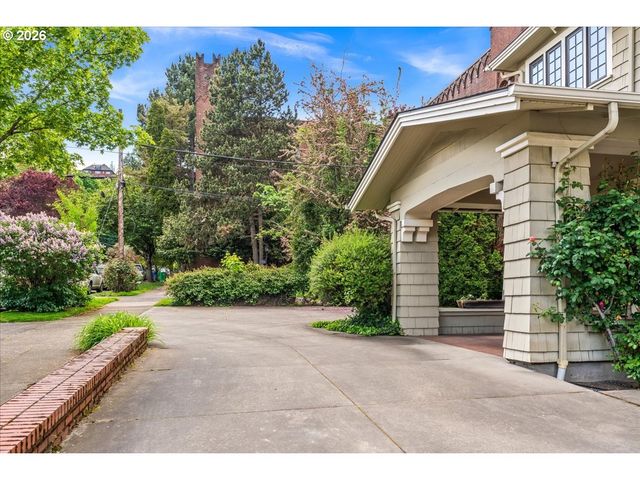 1111 Nw 25TH Ave 1, Portland, OR 97210