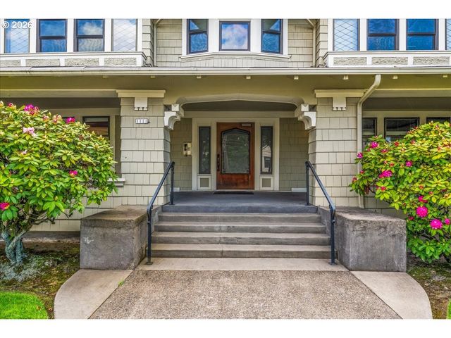 1111 Nw 25TH Ave 1, Portland, OR 97210