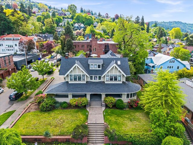 1111 Nw 25TH Ave 1, Portland, OR 97210