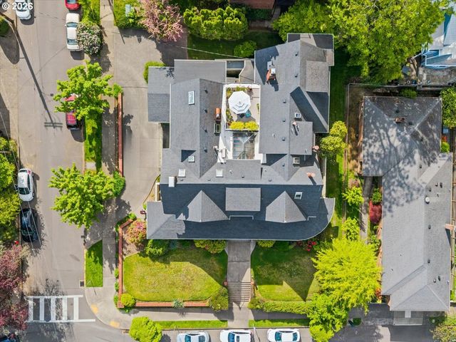 1111 Nw 25TH Ave 1, Portland, OR 97210