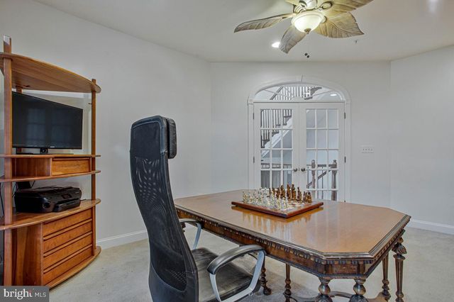 27 HUNTING CT, Edgewater, MD 21037