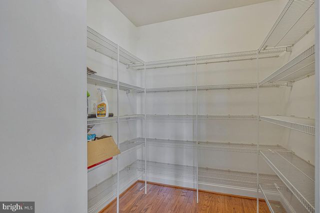 27 HUNTING CT, Edgewater, MD 21037