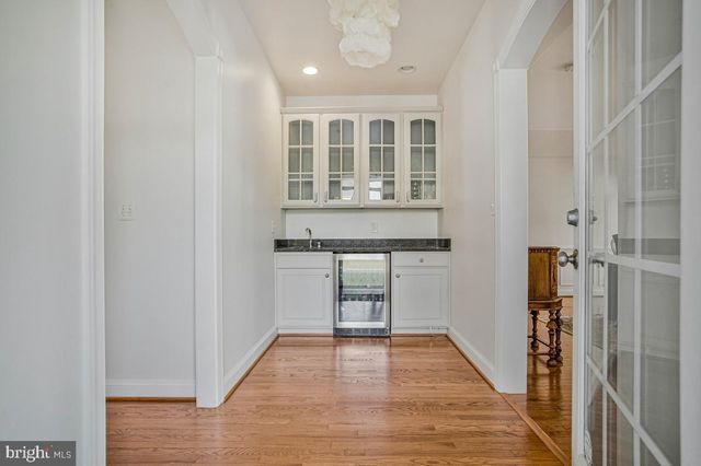 27 HUNTING CT, Edgewater, MD 21037