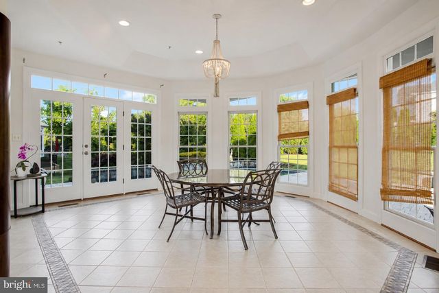 27 HUNTING CT, Edgewater, MD 21037