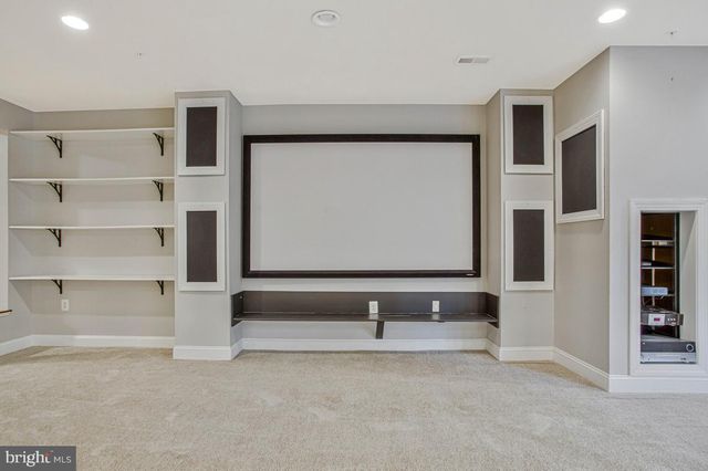 27 HUNTING CT, Edgewater, MD 21037