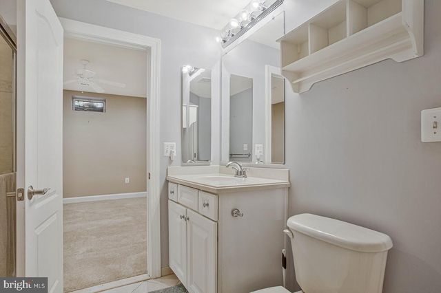 27 HUNTING CT, Edgewater, MD 21037