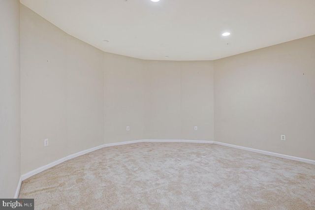27 HUNTING CT, Edgewater, MD 21037
