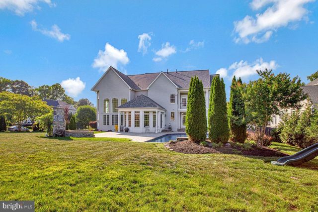 27 HUNTING CT, Edgewater, MD 21037