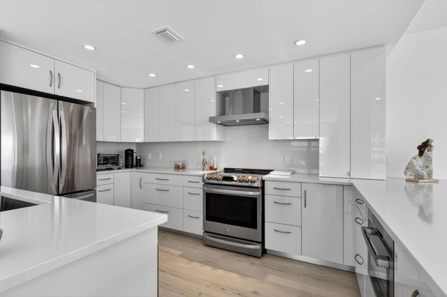 1000 Lowry Street 6j, Delray Beach, FL 33483