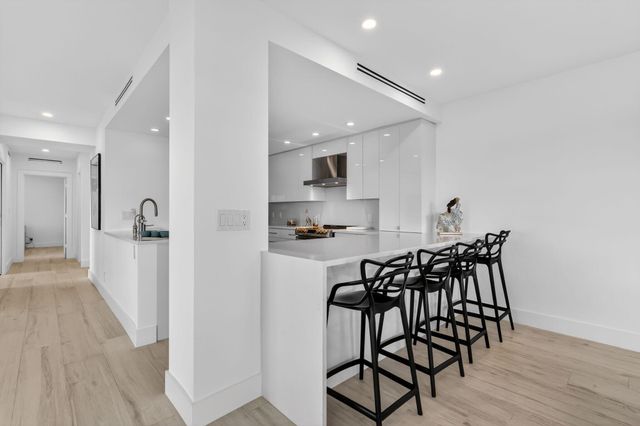 1000 Lowry Street 6j, Delray Beach, FL 33483