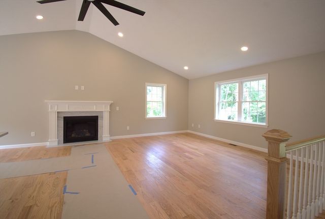95 A.F. Putnam, Charlton, MA 01507