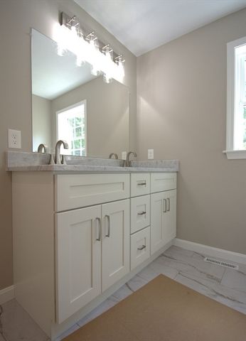 95 A.F. Putnam, Charlton, MA 01507