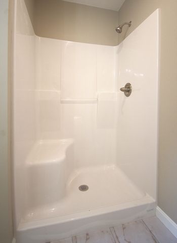 95 A.F. Putnam, Charlton, MA 01507