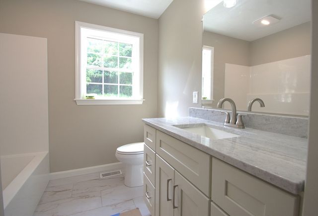 95 A.F. Putnam, Charlton, MA 01507