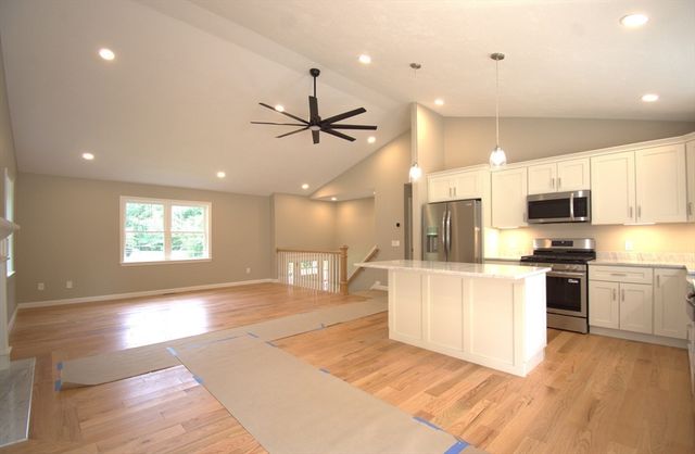 95 A.F. Putnam, Charlton, MA 01507