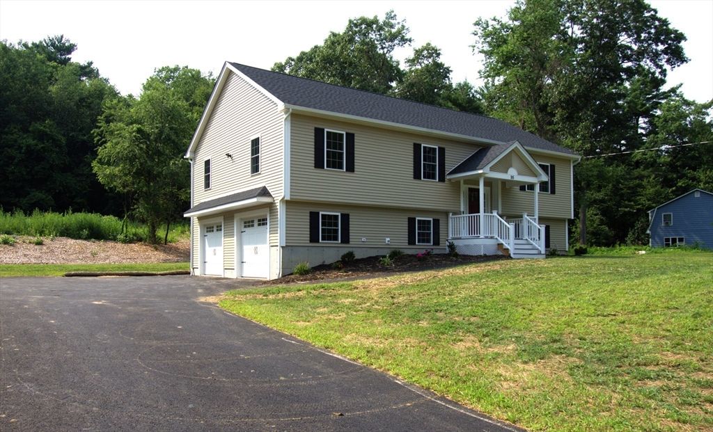 95 A.F. Putnam, Charlton, MA 01507