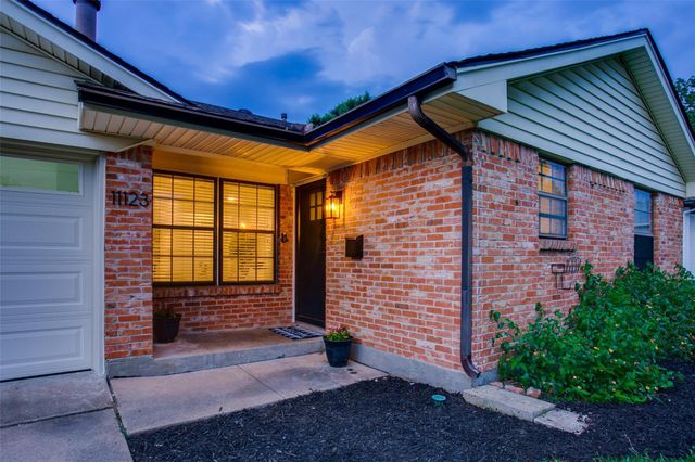 11123 Paddock Circle, Dallas, TX 75238