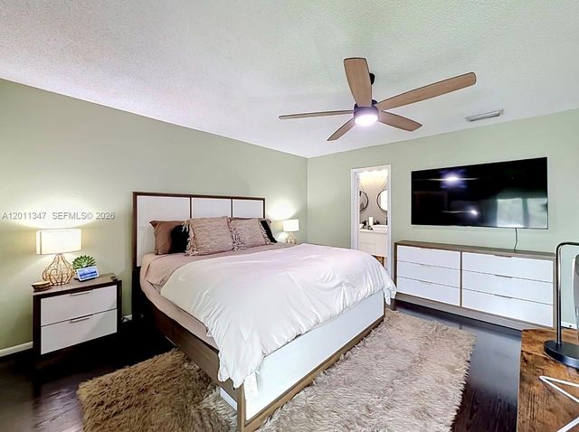 10375 Rue Vendome 4C, Pembroke Pines, FL 33026