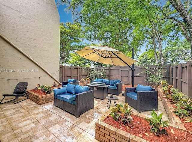 10375 Rue Vendome 4C, Pembroke Pines, FL 33026