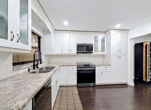10375 Rue Vendome 4C, Pembroke Pines, FL 33026