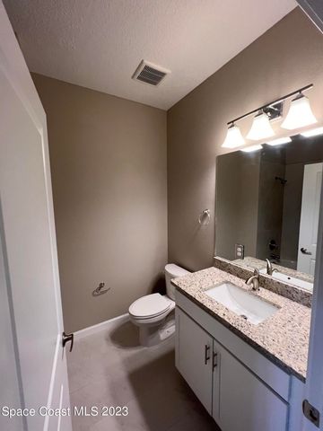 3930 Playa Del Sol Drive 204, Rockledge, FL 32955